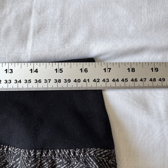 Tuff Athletics Women's Athletic Performance Skort Herringbone Pattern Gray Large - Picture 8 of 11